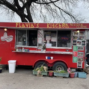 Flavia&apos;s food truck