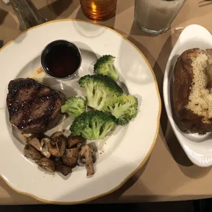 Petite Filet with Broccoli, Mushrooms, &amp; Baked Potato