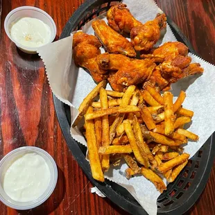 Buffalo chicken wings