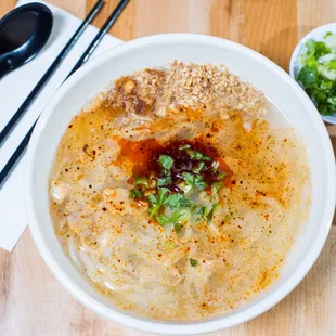 Kao Piak Sen (Lao Savory Chicken Noodle Soup)