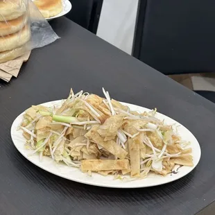 Home Style Stir Fried Cake w/Bean Sprouts