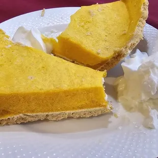 Mango mousse, a bit frozen