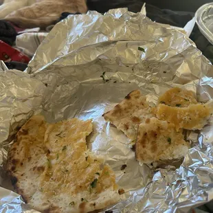Garlic cheese naan