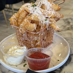 WHITE TRUFFE PARMESAN FRIES
