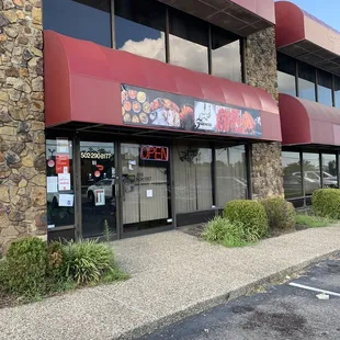 New restaurant on rewards network in Louisville! Can&apos;t wait to earn rewards here