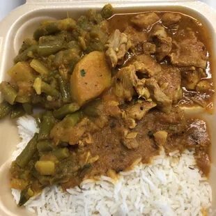 Chicken curry with rice, green beans and potatoes