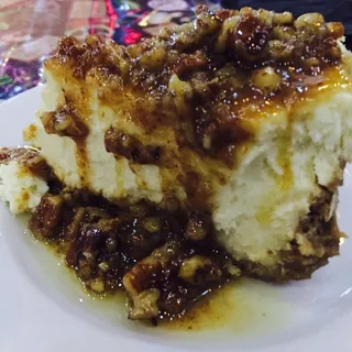 Cheesecake with Praline Sauce