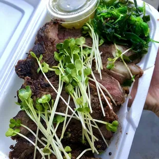 Ribeye steak plate, seaweed salad, rice &amp; cracc sauce