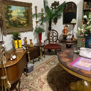 New treasures come see us!