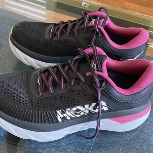 Black and pink Hoka Bondi 7.