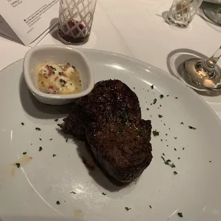 Main Filet Mignon