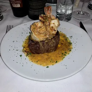 Main Filet Mignon