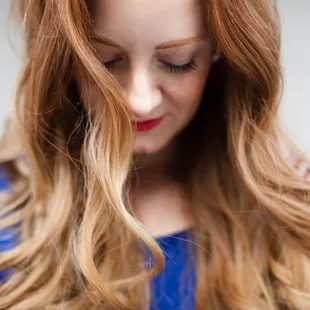 LIFESTYLE HEADSHOT