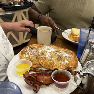 Pancakes and old fashioned bacon