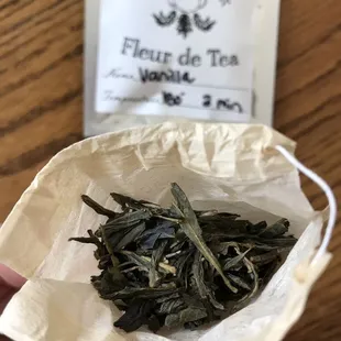 Vanilla from the Tea Sampler (online store) -- green tea with a lovely vanilla bean aroma