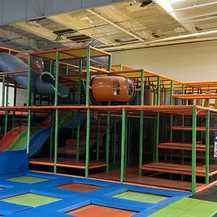 Indoor athletic maze