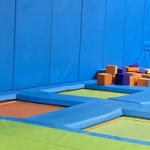 kids trampoline