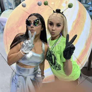 Staff Aliens come in peace!