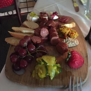 Charcuterie Plate
