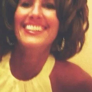 Cindy V.
