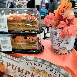 Kim, in bakery department, doing a fabulous job along with her crew! Thanksgiving Day ready!
