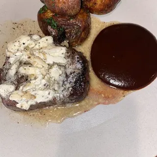 8 oz. Grilled Filet Mignon Dinner