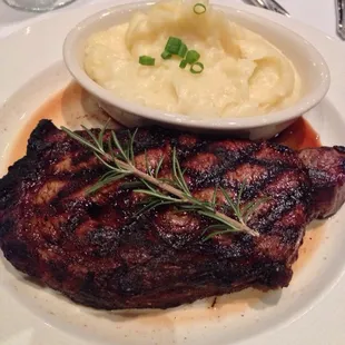 "Aged" beef ribeye with mash potatoes