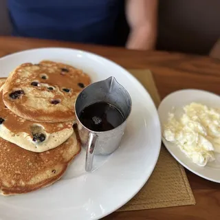 Buttermilk Vanilla Pancakes