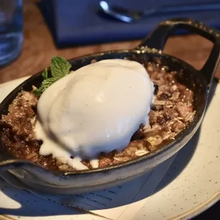 Peach Crumble