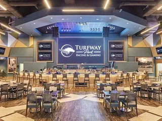 Churchill’s Bourbon & Brew