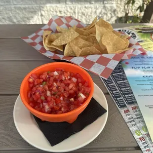 Salsa and chips