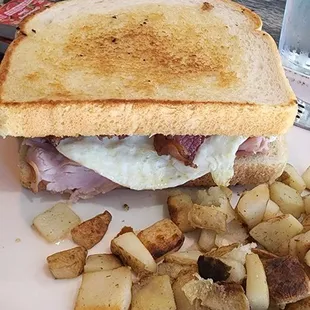 Deluxe sandwich and Flippin juice