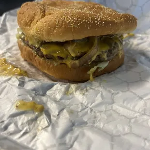 Cheeseburger w/no pickles. Delicious and huge!