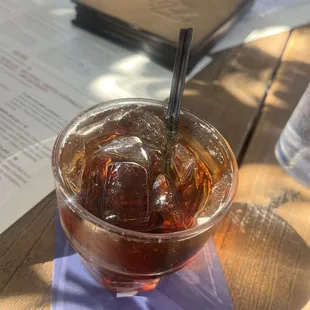 a glass of iced tea