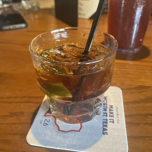 Special on well drinks!