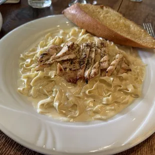 Chicken Fettuccine Alfredo