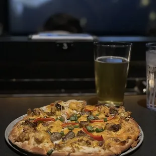 Breakfast pizza with the Namaste brunch cocktail. THIS PIZZA IS MY FAVE.