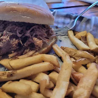 Pulled Pork BBQ Sandwich