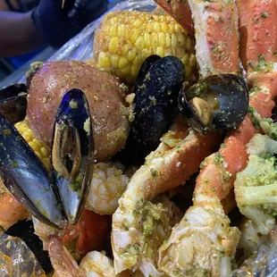 Crab, Shrimp and Mussel Boiler Bag