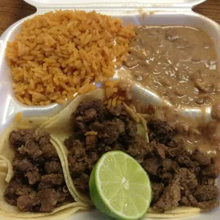 Nom nom nom 3 baby tacos of asada with rice n beans $6.47