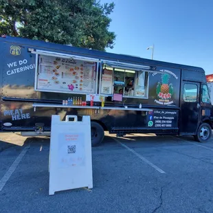 Food truck at SJ Water Lantern Festival