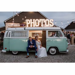 @shutterbus photo booth