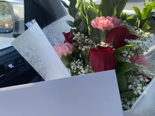 D & L Roses-Cedar & Shaw