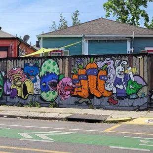 Lots of neighborhood flair