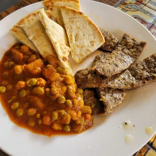 Gyro Plate w/ Curry