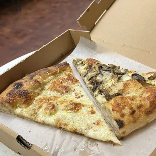 White and mushroom slices  @davideatsdc