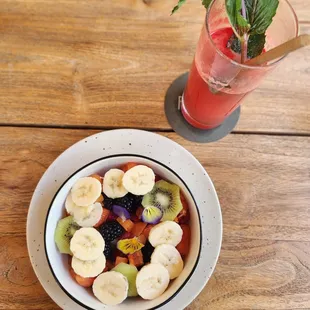 Fruit bowl and &quot;Learn&quot; juice