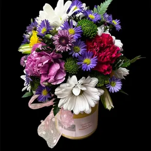 Candle Arrangement with Flowers.