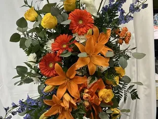 LilyGrass Flowers & Decor