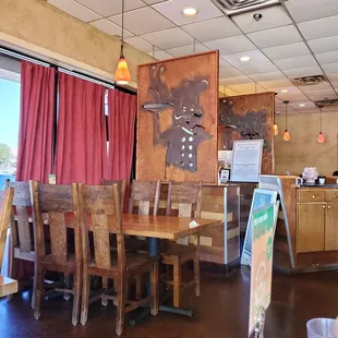 ramen and noodles, interior